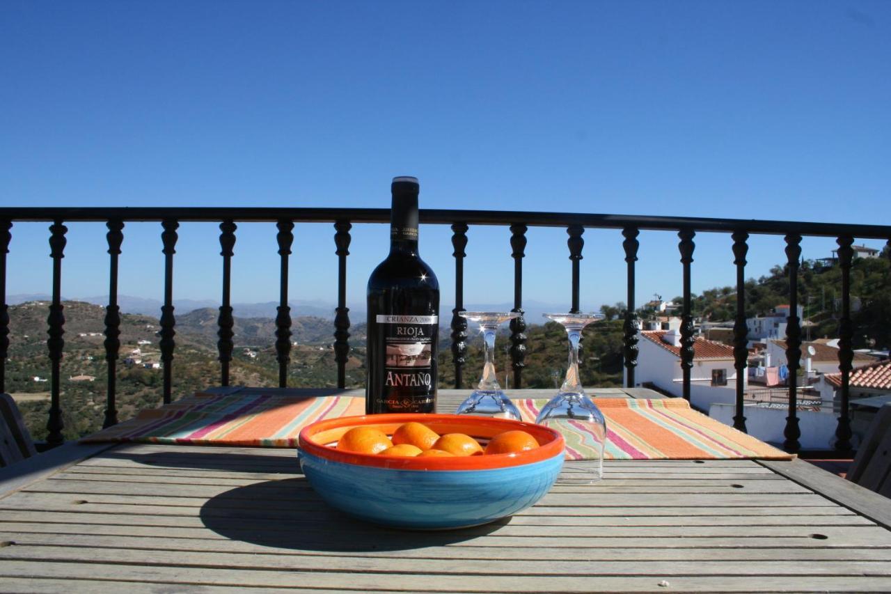 Casa Sonrisa Villa Guaro Ruang foto