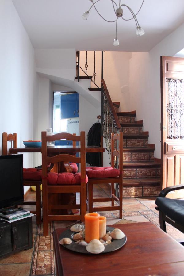 Casa Sonrisa Villa Guaro Ruang foto